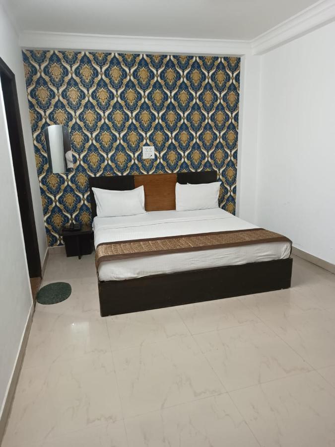 Hotel Airport Aditya Inn Nueva Delhi Exterior foto