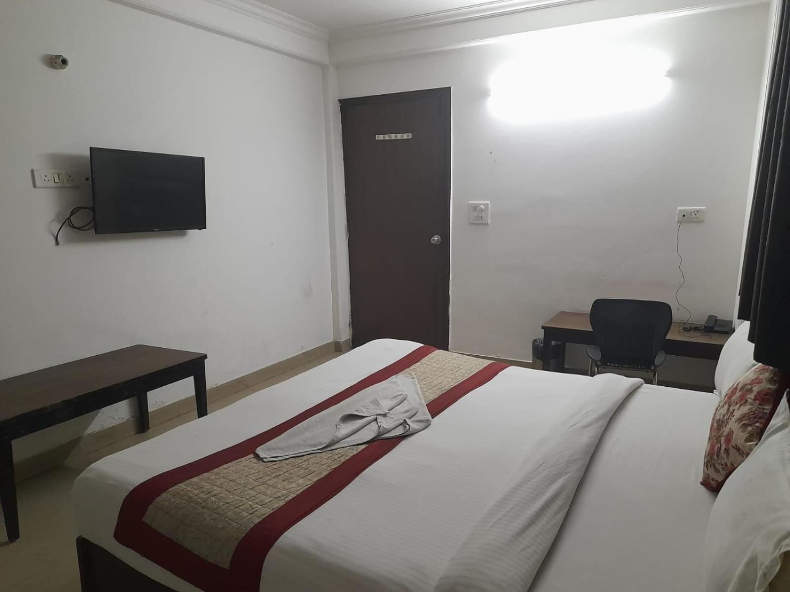 Hotel Airport Aditya Inn Nueva Delhi Exterior foto